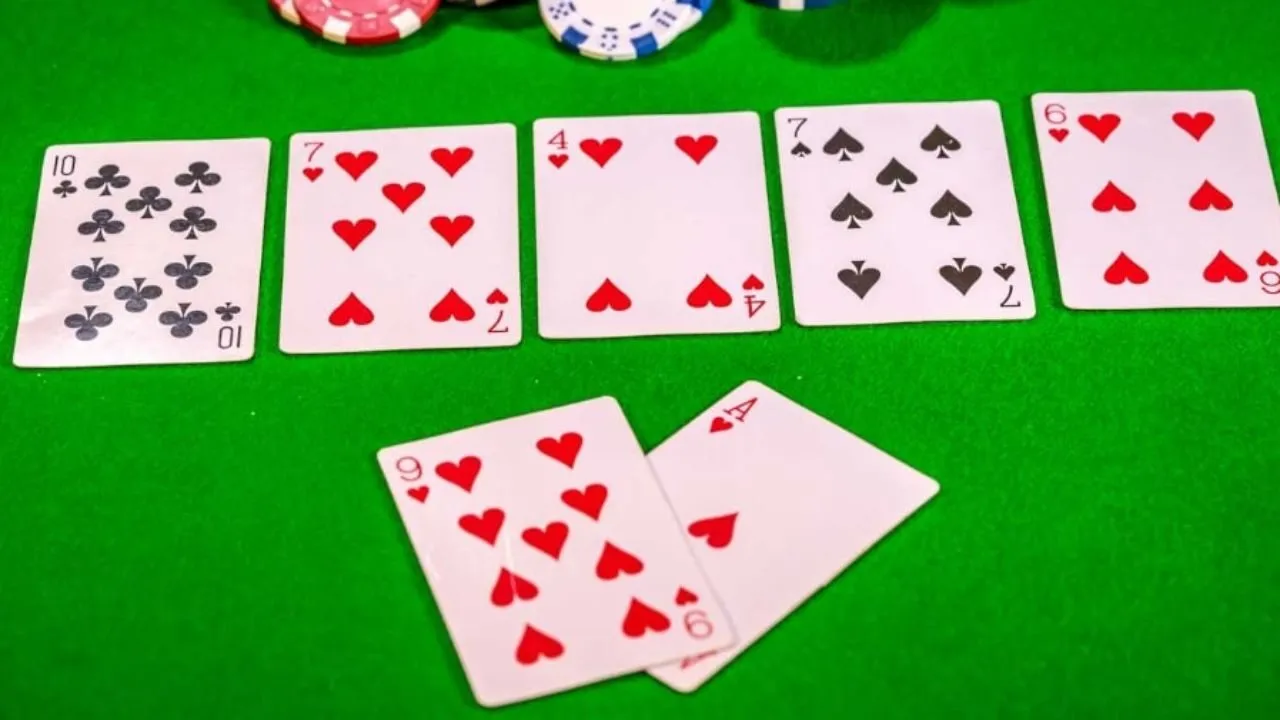 Flush poker